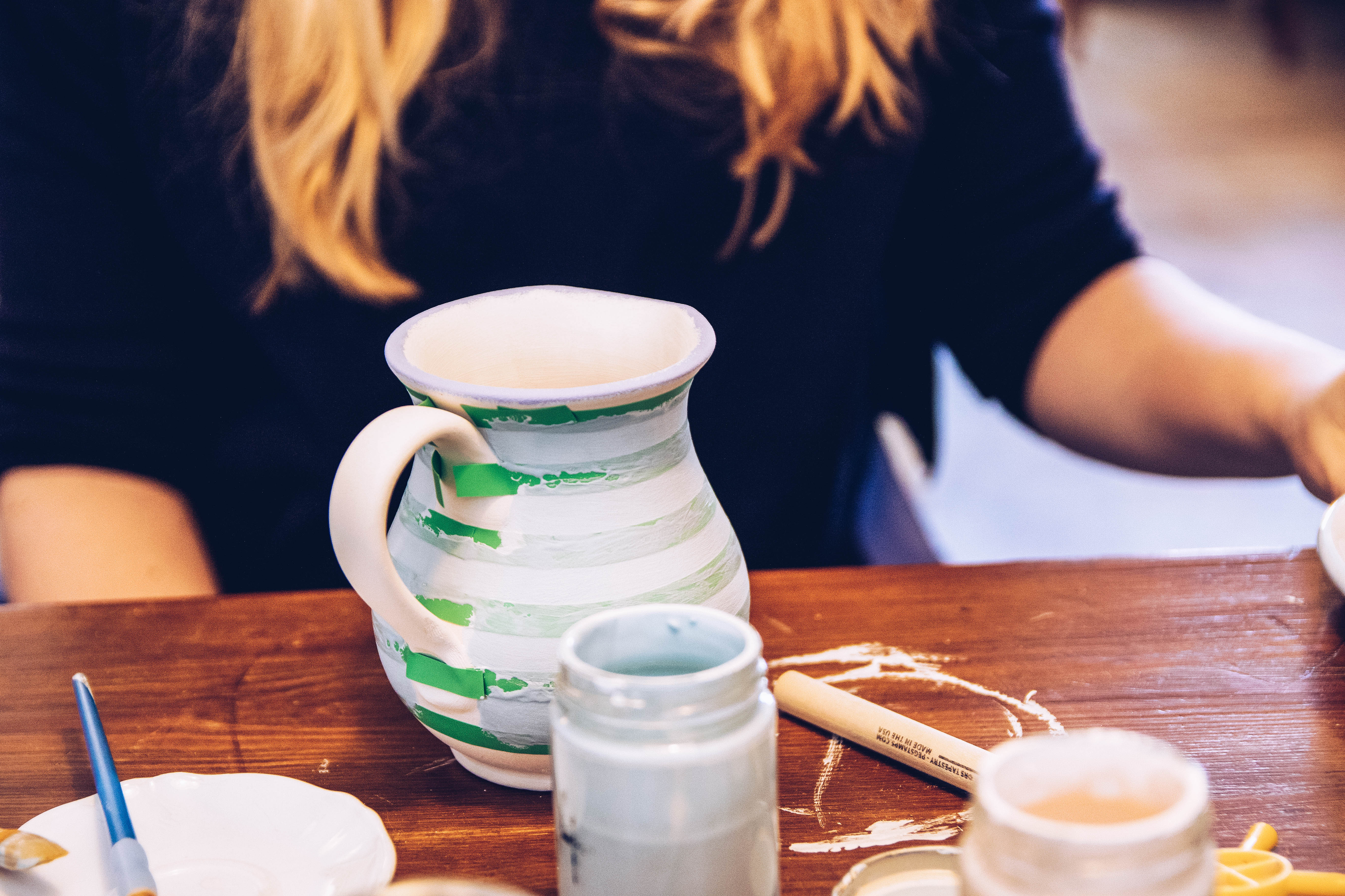 Keramik bemalen: 4 kreative und einfache Ideen